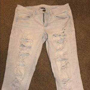 American eagle ripped jegging
